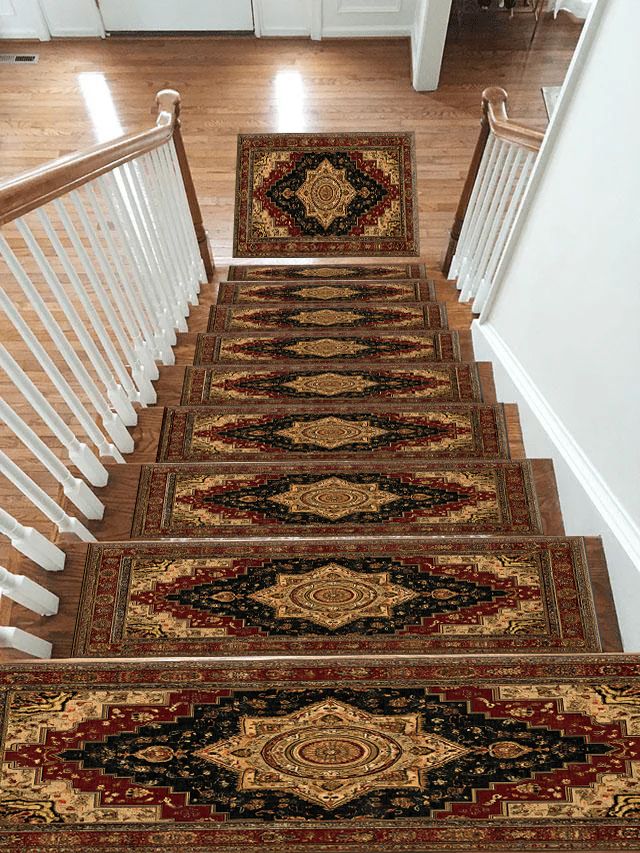 Black and Gold Classic Heriz Medallion non-slip stair mat