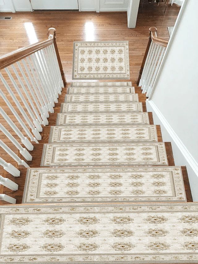 Cream Trellis Medallion Grid non-slip stair mat
