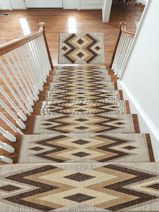 Brown and Beige Geometric Kilim non-slip stair mat