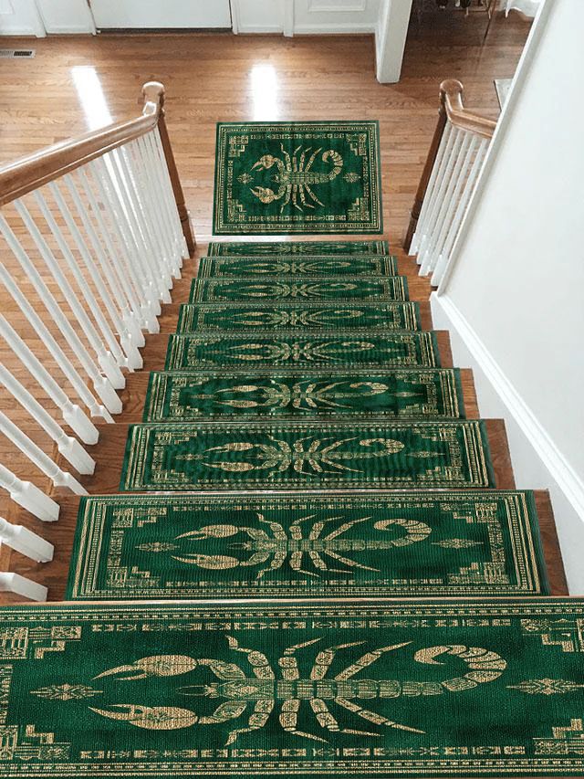 Green Scorpion Vintage Border non-slip stair mat